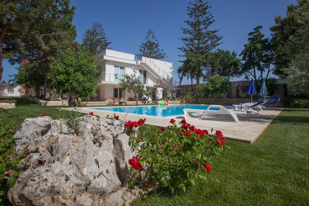 Villa Il Giardino Dei Carrubi Donnalucata  Exterior foto